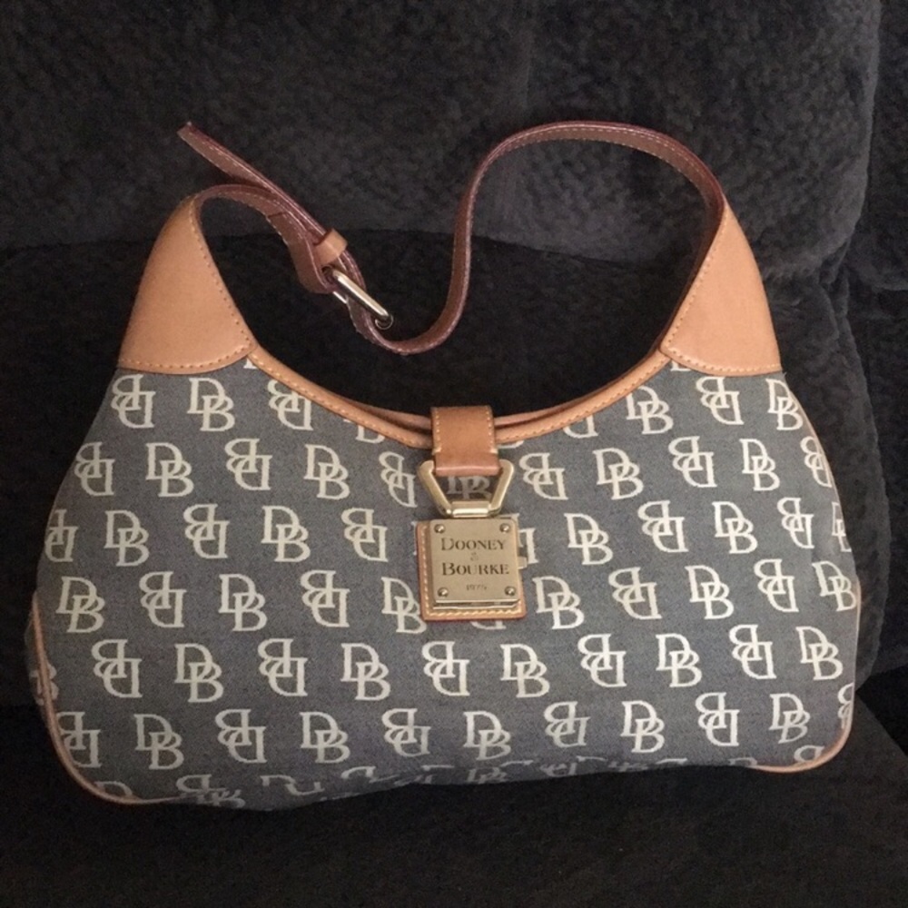 Dooney & Bourke bag